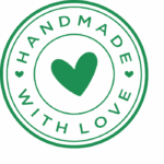 logo couleur verte handmade with love qui signifie fait à la main